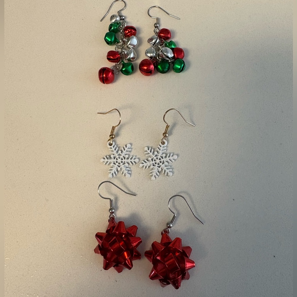 Christmas dangle earrings